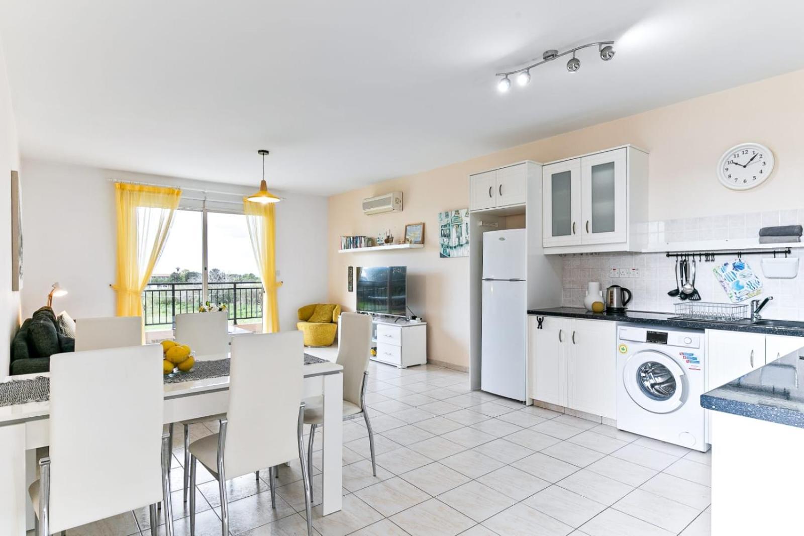 Sunny View - A Stunning Apartment With Private Rooftop パ フォス エクステリア 写真