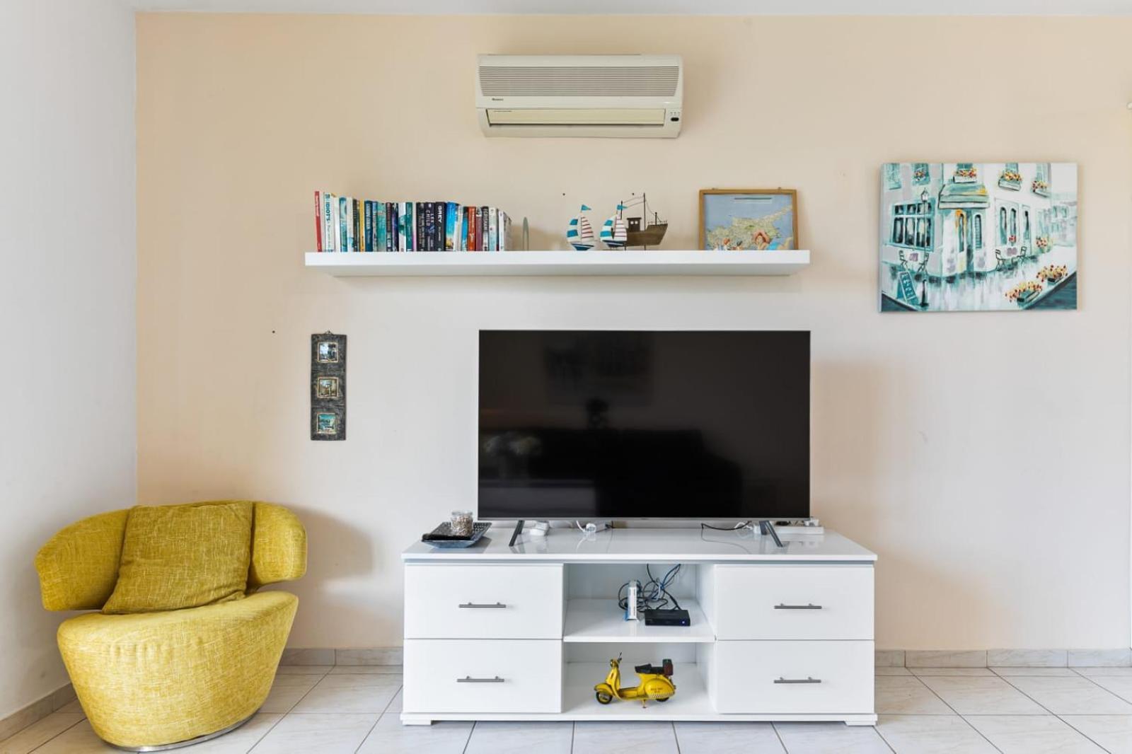 Sunny View - A Stunning Apartment With Private Rooftop パ フォス エクステリア 写真