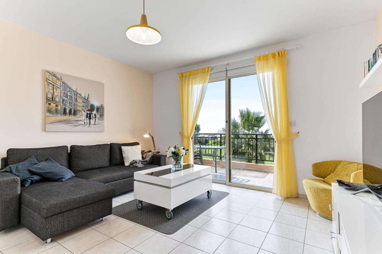 Sunny View - A Stunning Apartment With Private Rooftop パ フォス エクステリア 写真